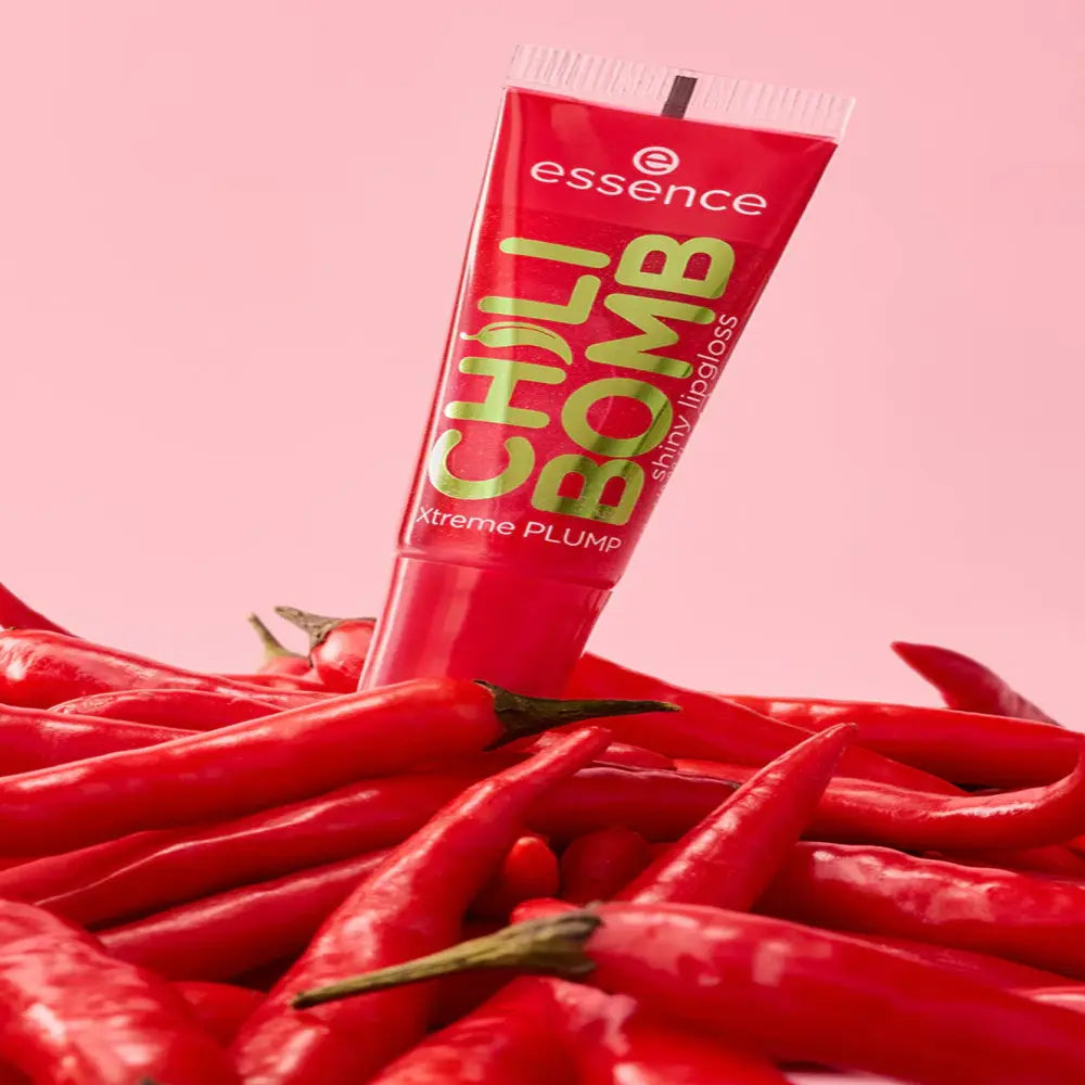 Essence CHILI BOMB shiny lipgloss 01