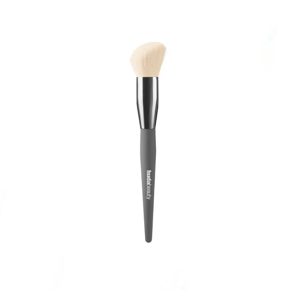 HUDA BEAUTY Diffusing Cheek Brush