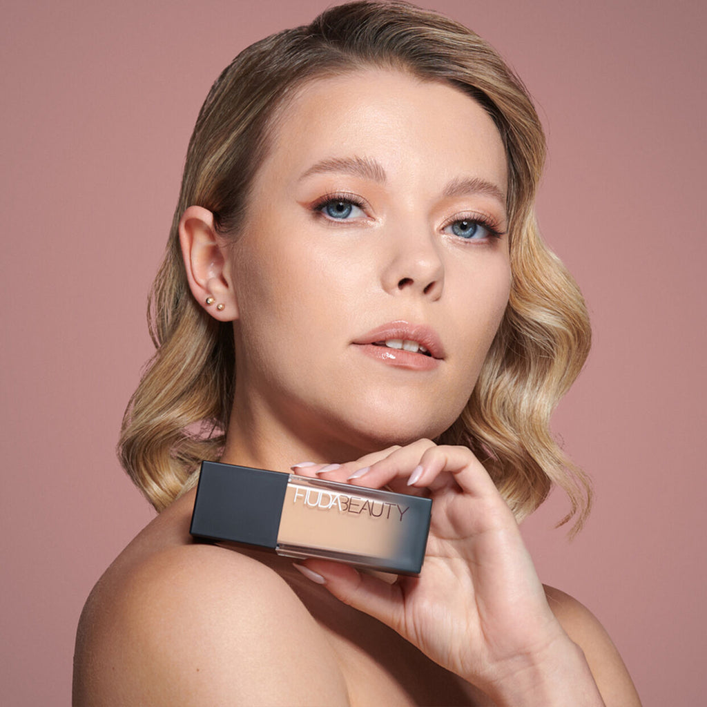Huda beauty #fauxfilter foundation | ColorShow