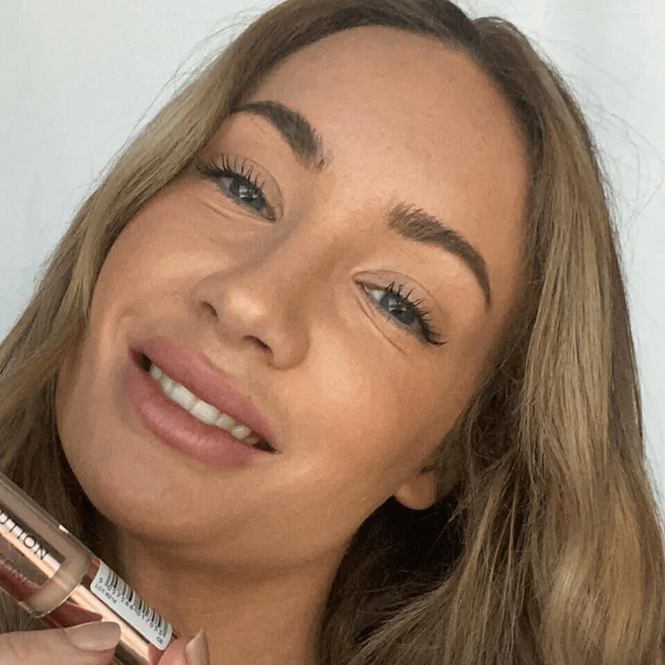 Makeup Revolution Conceal & Define Concealer full Coverage -Colorshowpk